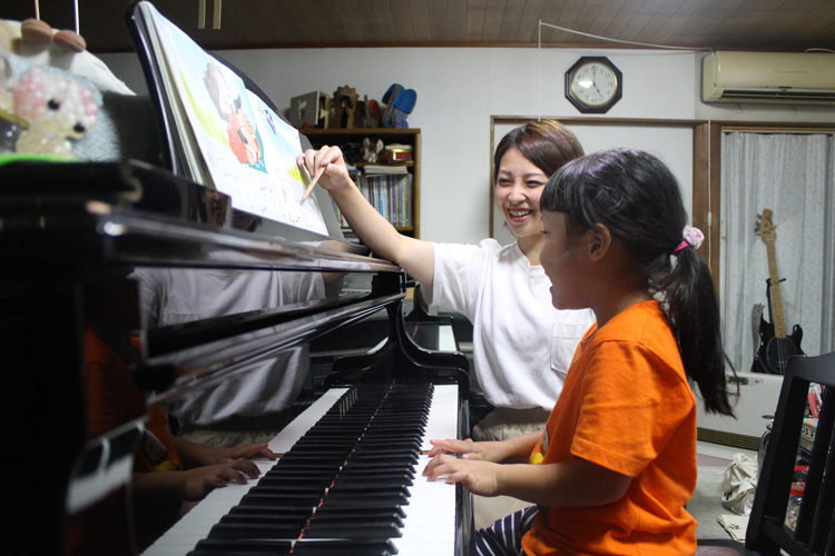 小林音楽教室 小学生 基本ピアノレッスン