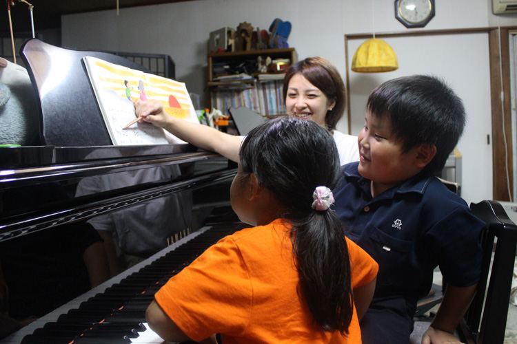 小林音楽教室 小学生 基本ピアノレッスン