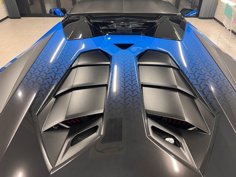 ランボルギーニ アヴェンタドール①