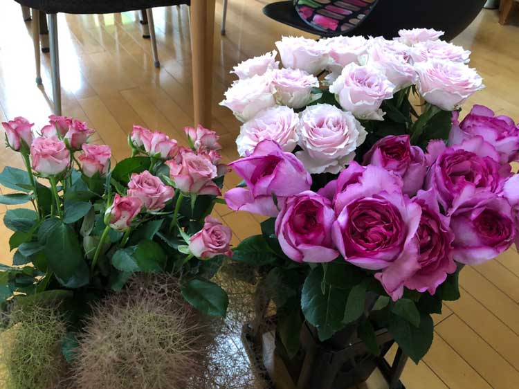 輪バラとスモークツリーの組み合わせ