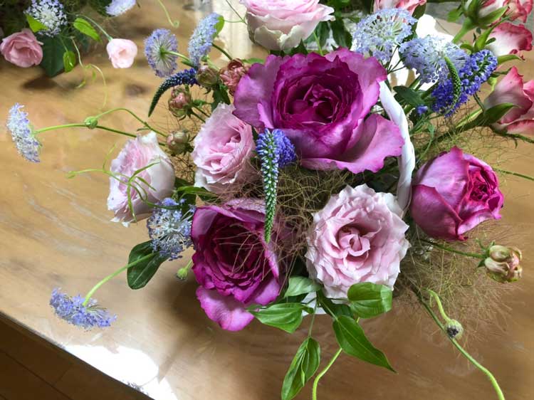 輪バラとスモークツリーの組み合わせ