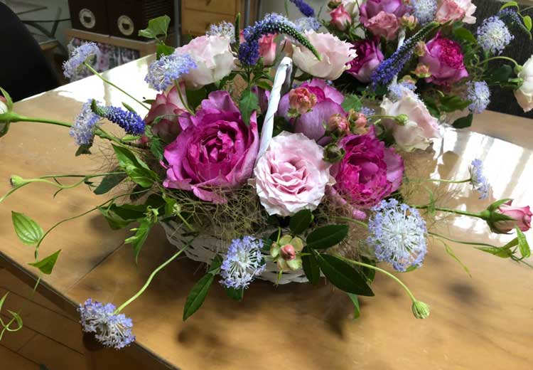 輪バラとスモークツリーの組み合わせ