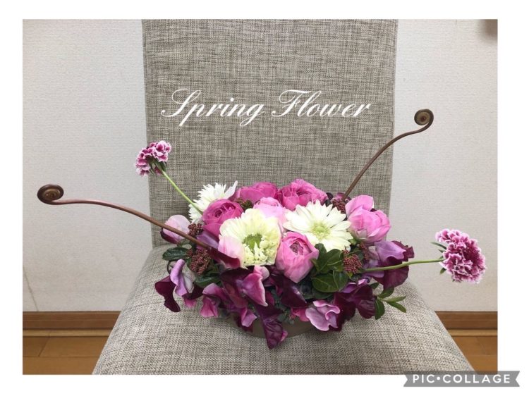 ホワイト＆ビビッドピンクのアレンジメント