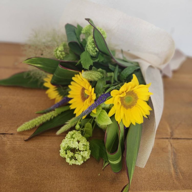 初夏を元気に♪ひまわりの花束②